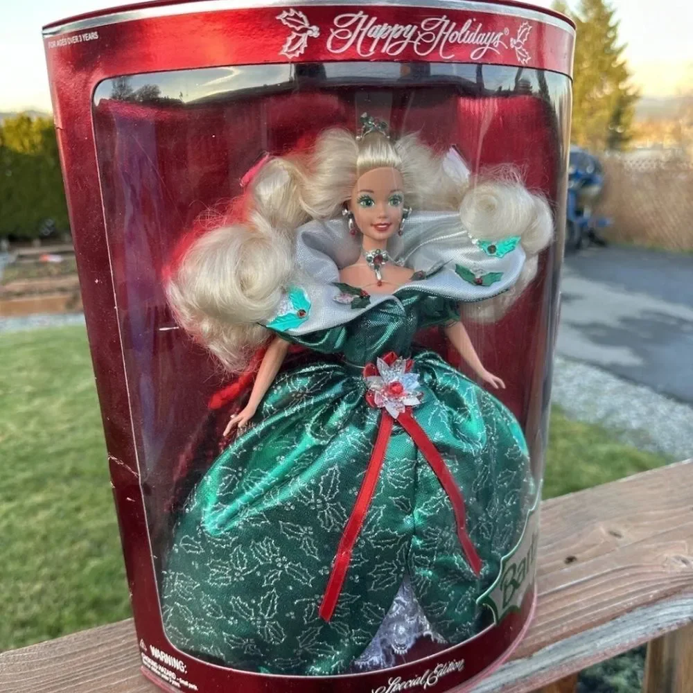 BRAND NEW 1995 HAPPY HOLIDAYS BARBIE SPECIAL EDITION IN SILVER GREEN GOWN R3